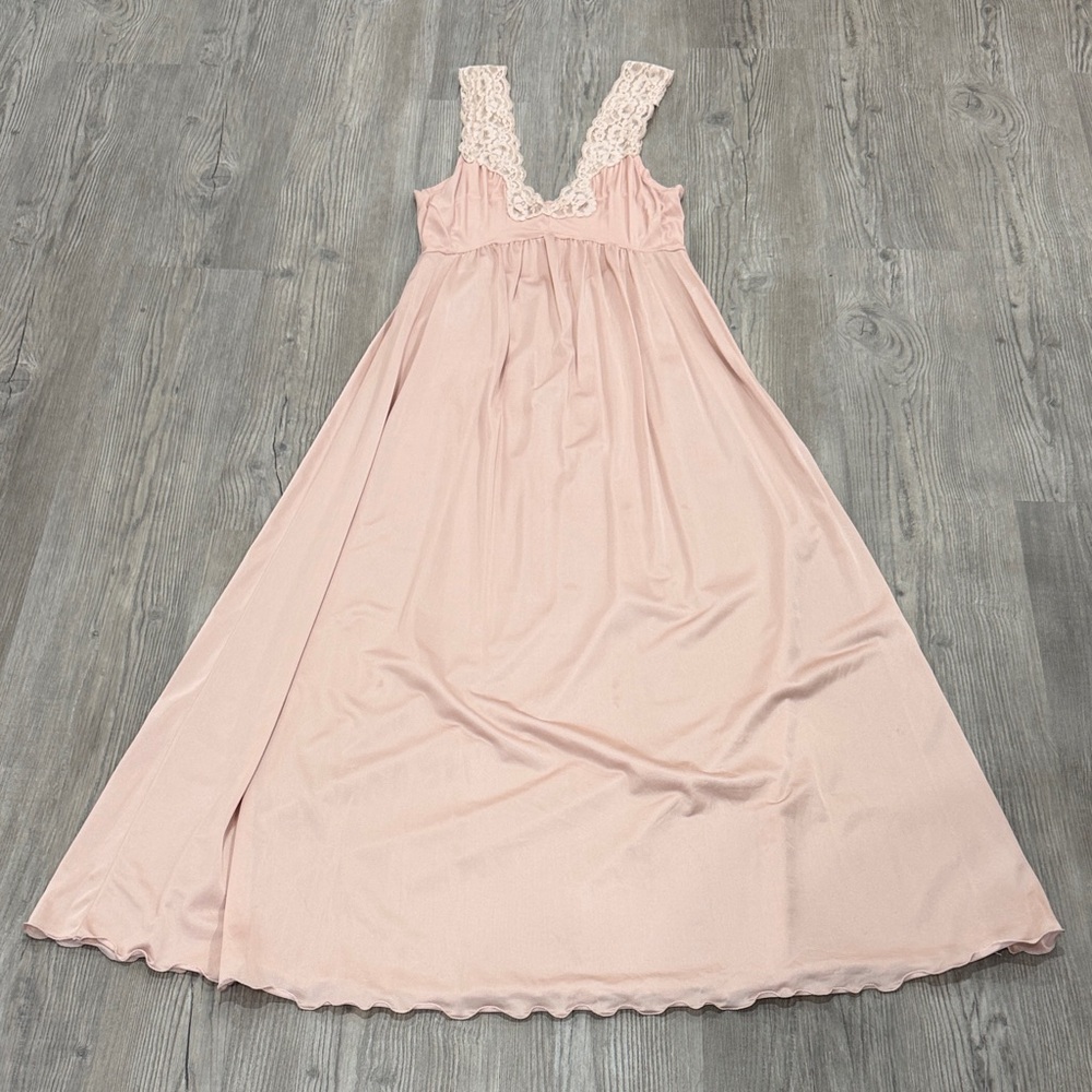 Vintage Shadowline Dusty Rose Nightgown Medium